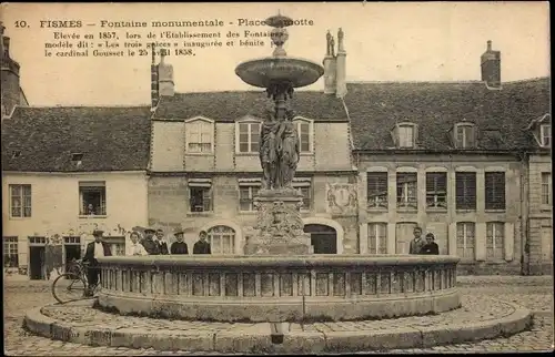 Ak Fismes Marne, Fontaine monumentale, Place Lamotte