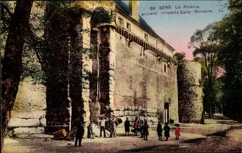 Ak Sens Yonne, La Poterne, alte galleromanische Stadtmauer