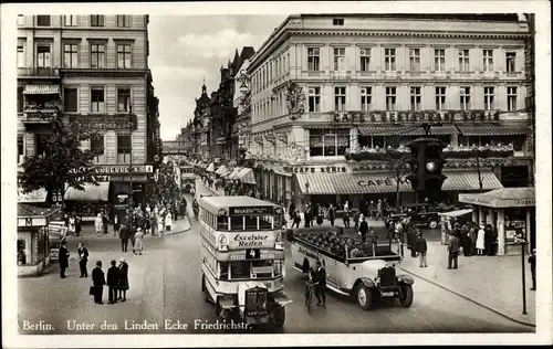 Ak Berlin Mitte, Unter den Linden, Ecke Friedrichstraße, Bus, Auto, Cafe König