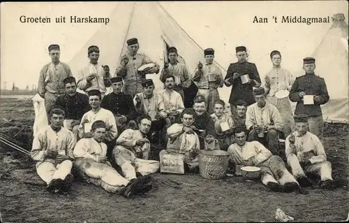 Ak Harskamp Gelderland, Militärlager, Soldaten beim Essen