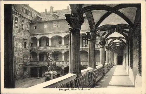 Ak Stuttgart in Württemberg, alter Schlosshof, Statue