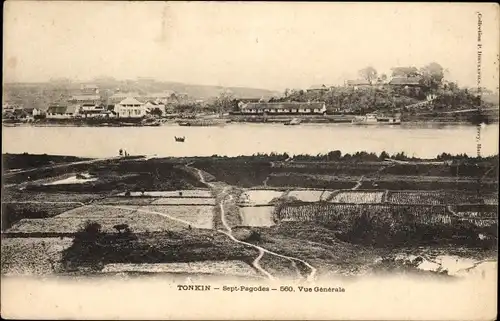 Ak Tonkin Vietnam, Sieben Pagoden, Gesamtansicht, Uferpartie, Felder, Wohnhäuser