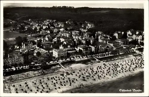 Ak Ostseebad Bansin Heringsdorf auf Usedom, Fliegeraufnahme vom Strand, Hotels, Ort