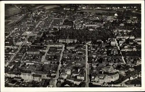 Ak Erlangen in Mittelfranken Bayern, Fliegeraufnahme der Stadt