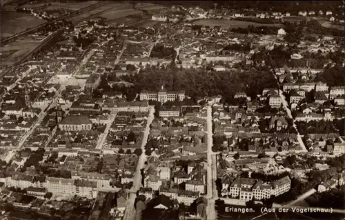 Ak Erlangen in Mittelfranken Bayern, Totalansicht der Ortschaft, Fliegeraufnahme