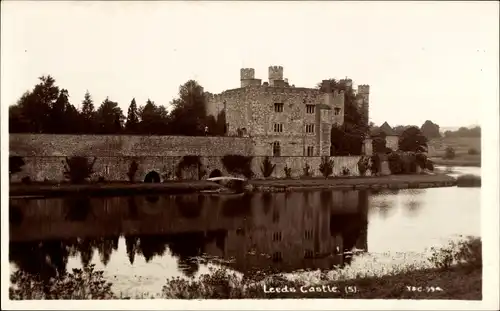 Foto Ak Leeds Maidstone Kent England, Leeds Castle