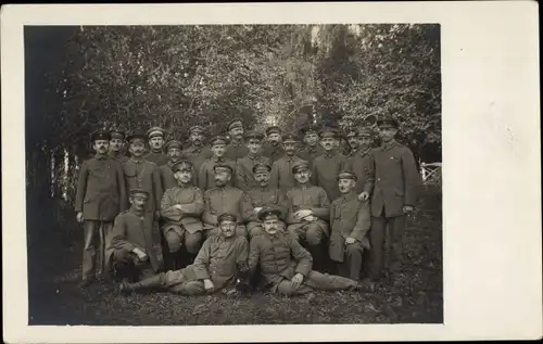 Foto Ak Deutsche Soldaten in Uniformen in Russland, I WK