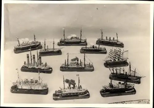 Foto Dampfer, Segelschiff, Dampfschiffe, Miniaturen