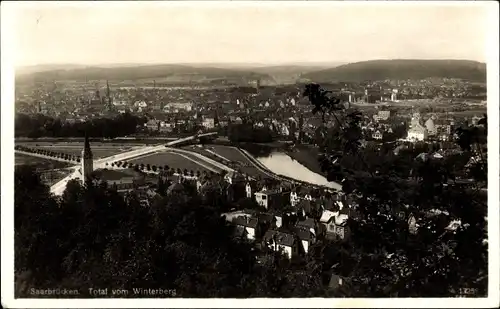 Ak Saarbrücken im Saarland, Totalansicht vom Winterberg aus