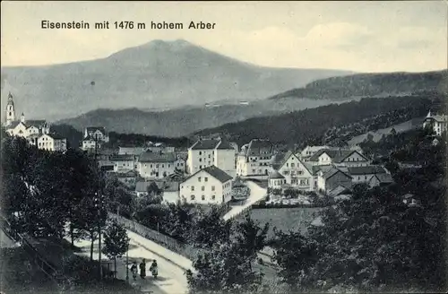 Ak Bayerisch Eisenstein in Niederbayern, Teilansicht mit hohem Arber