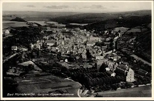 Ak Bad Münstereifel in Nordrhein Westfalen, Totalansicht, Fliegeraufnahme