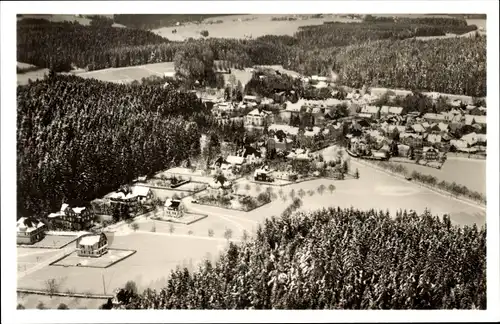 Ak Königsfeld im Schwarzwald Baden, Totalansicht, Fliegeraufnahme