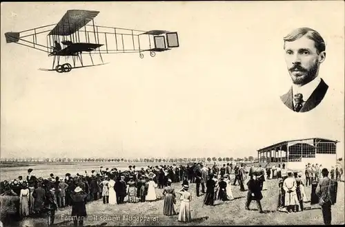 Ak Flugpionier Farman mit seinem Flugapparat, Biplan, Flugplatz, Schaulustige