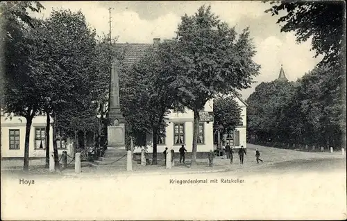 Ak Hoya in Niedersachsen, Kriegerdenkmal, Ratskeller