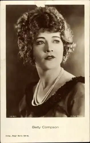 Ak Schauspielerin Betty Compson, Portrait, Perlenkette