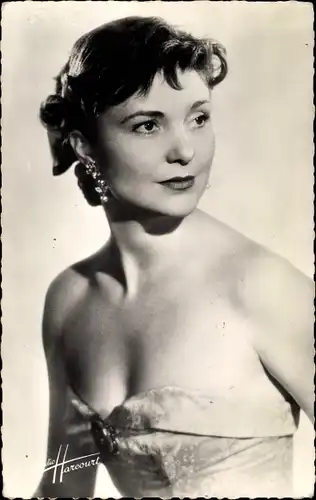 Ak Schauspielerin Sophie Desmarets, Portrait