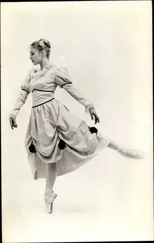 Ak Schauspielerin Mariana Hilarides, Portrait, Ballerina