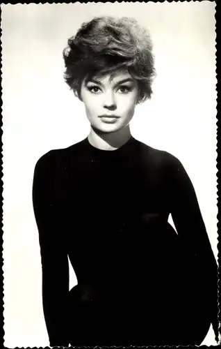 Ak Schauspielerin Pascale Petit, Portrait