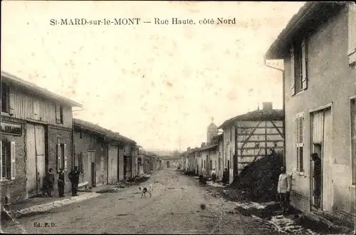 Ak Saint Mard sur le Mont Marne, rue Haute, cote Nord