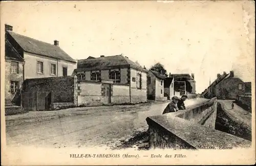 Ak Ville en Tardenois Marne, Ecole des Filles