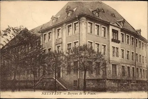 Ak Neustadt an der Weinstraße, Bureau de la Place