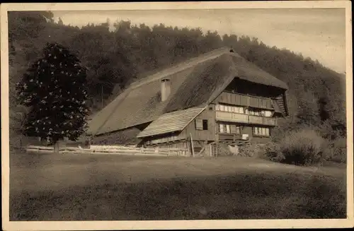 Ak Gutach an der Badischen Schwarzwaldbahn, Bauernhaus Martinsbauer