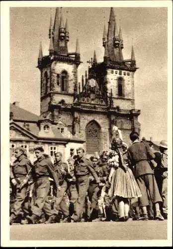 Ak Prager Aufstand 1945, Teynkirche, Verein der Freunde der UDSSR in der Tschechoslowakei