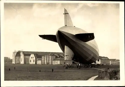 Ak Luftschiff LZ 127 Graf Zeppelin, Wenden vor dem Einbringen