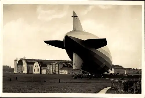 Ak Luftschiff LZ 127 Graf Zeppelin, Wenden vor dem Einbringen