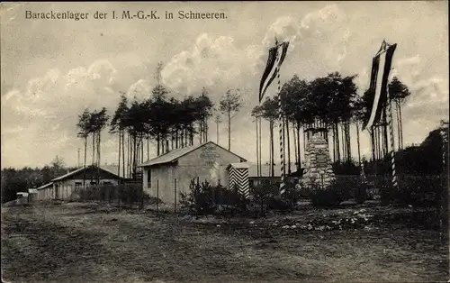 Ak Schneeren Neustadt am Rübenberge in Niedersachsen, Barackenlager der I. MGK, Kriegerdenkmal