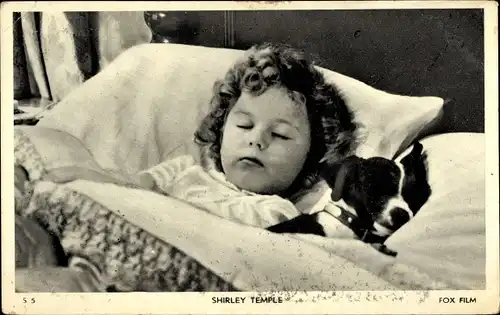 Ak Schauspielerin Shirley Temple, Im Bett schlafend, Hund
