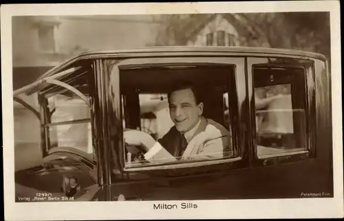 Ak Schauspieler Milton Sills, Auto