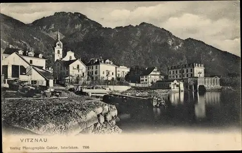 Ak Vitznau Kanton Luzern, Stadt vom Ufer aus gesehen