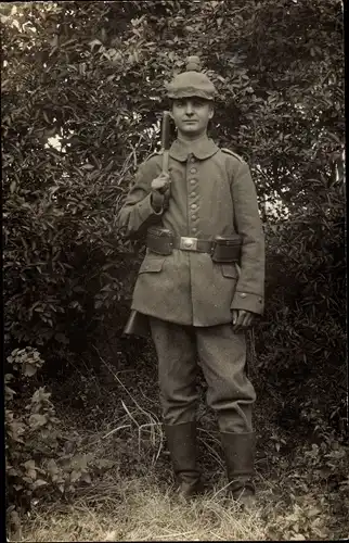 Foto Ak Deutscher Soldat in Uniform, Portrait, I WK