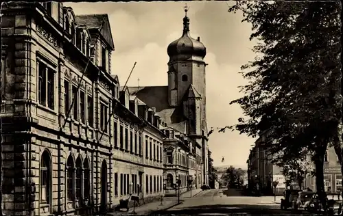 Ak Marienberg im Erzgebirge Sachsen, Am Markt, Kreisratsgebäude, Ernst Thälmann Haus, Marienkirche