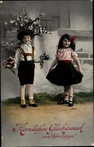 Ak Glückwunsch Geburtstag, Junge und Mädchen mit Blumen