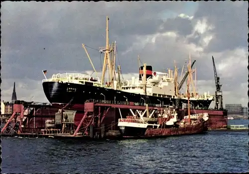 Ak Hamburg, Hafenpartie, aufgedocktes Schiff