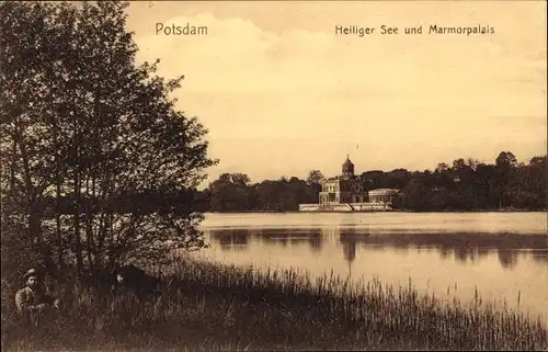 Ak Potsdam, Heiliger See, Marmorpalais, Mann, Junge