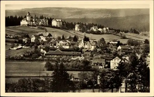 Ak Finsterbergen Friedrichroda im Thüringer Wald, Blick vom Hainfelsen, Ortsansicht