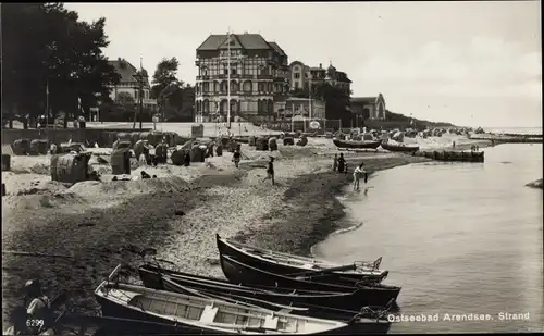 Ak Kühlungsborn Arendsee, Boote am Strand, Hotels