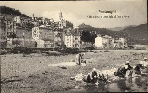 Ak Ventimiglia Liguria, Città antica e lavandaje al fiume Roya, Waschfrauen