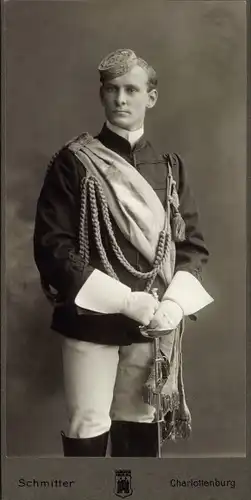 Studentika CdV Berlin Charlottenburg, Student mit Schläger, Portrait