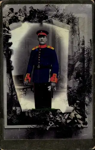 CdV Deutscher Soldat in Uniform, Standportrait