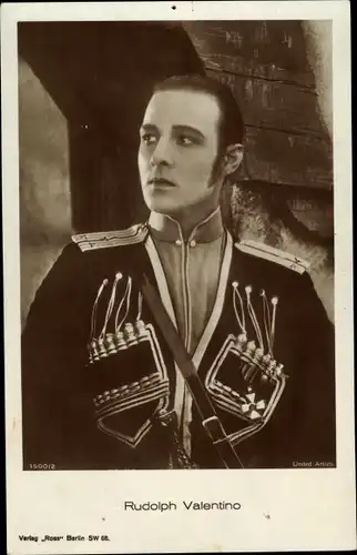 Ak Schauspieler Rudolph Valentino, Der Adler