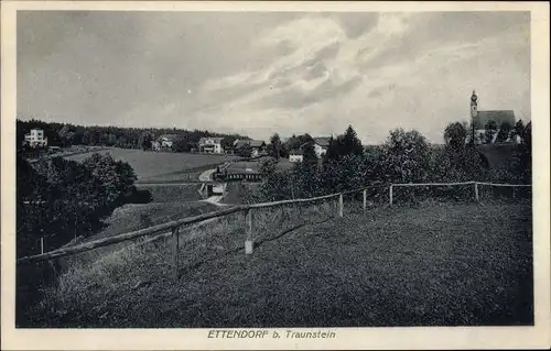 Ak Ettendorf Surberg in Oberbayern, Teilansicht, Kirche