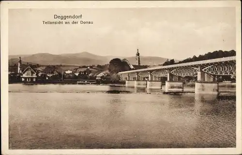 Ak Deggendorf im Bayerischen Wald Niederbayern, Teilansicht, Donau, Brücke