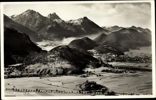 Ak Füssen im Ostallgäu, Lech, Ortsansicht, Gebirge