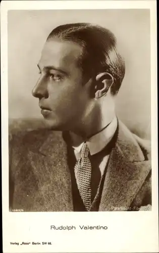 Ak Schauspieler Rudolph Valentino, Portrait