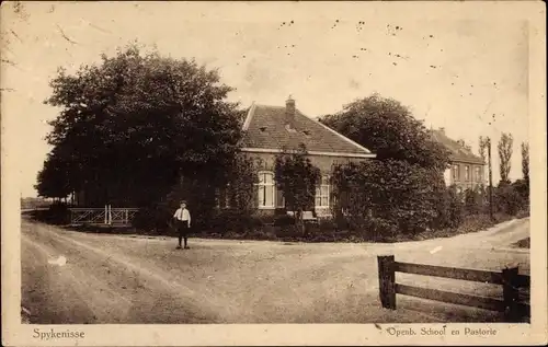 Ak Spijkenisse Südholland, Schule und Pfarrhaus