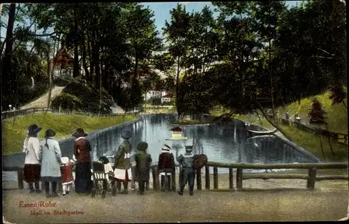 Ak Essen im Ruhrgebiet Nordrhein Westfalen, Idyll im Stadtgarten